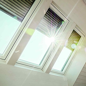 Pare soleil pour fenêtre de toit